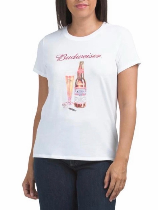 Budweiser Tops - LUCKY BRAND |
BUDWEISER BEER LOGO
Graphic T Shirt | Women's Tee | MED
NWOT/0222